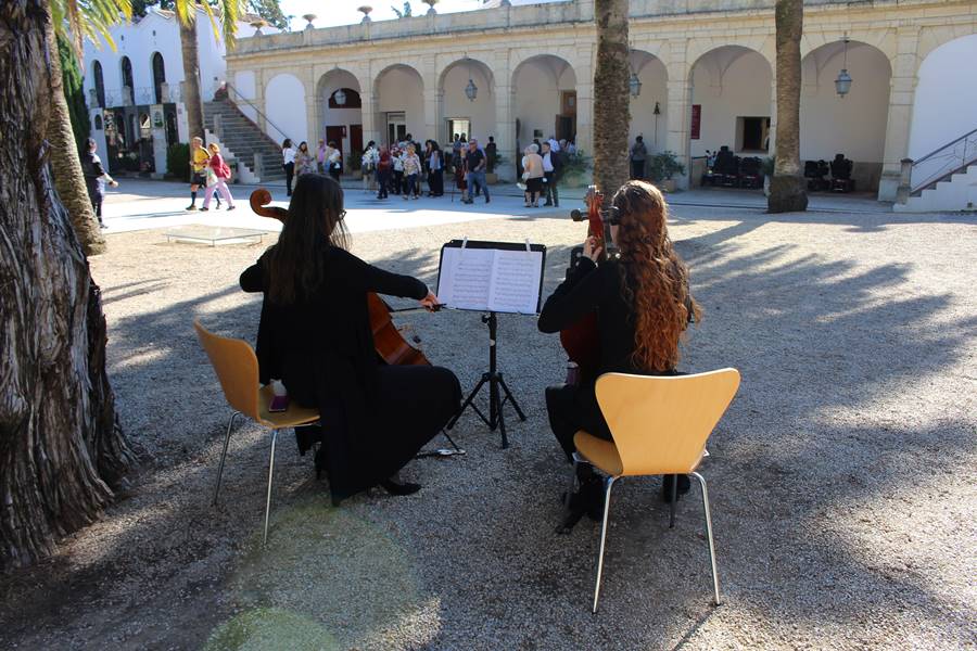 L’Ajuntament de Reus, a través dels Serveis Funeraris Reus i Baix Camp, activa en els propers dies un dispositiu especial amb motiu de la celebració de la festivitat de Tots Sants